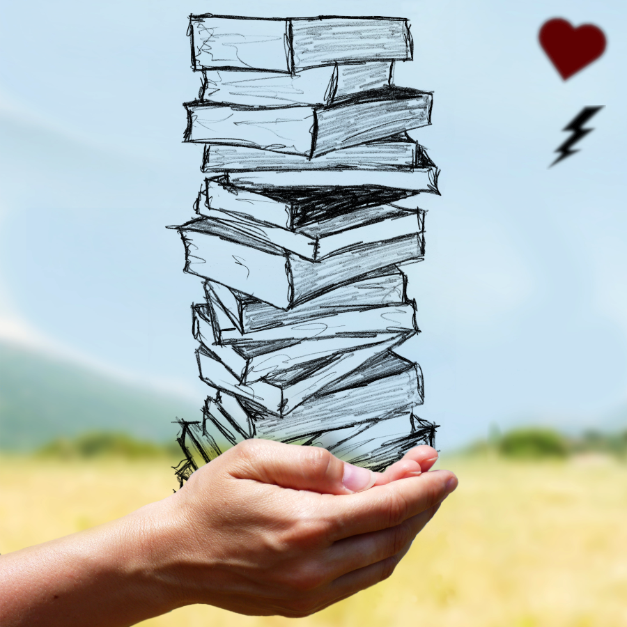 pile de livres sur une main coeur et éclair