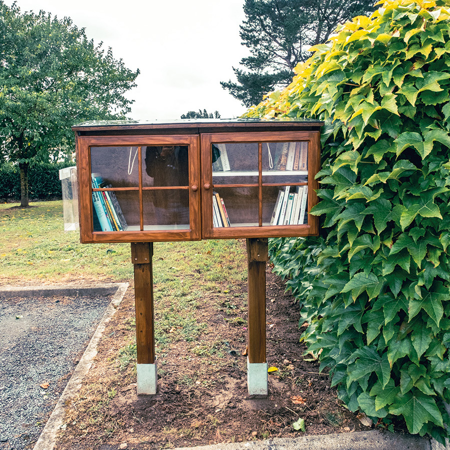 Place Louis Joyer au village de Cahérault 